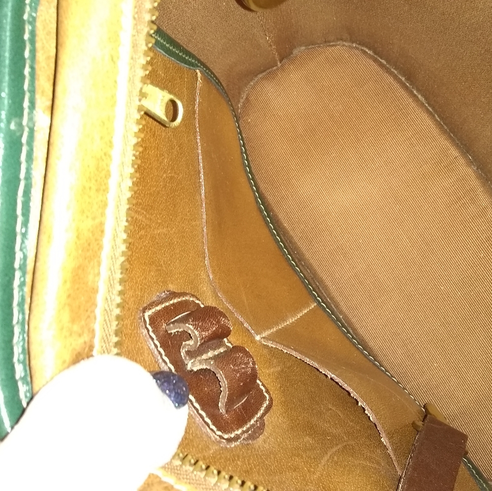 Brahmin Leather Crossbody Bag, GUC - Picture 5 of 5